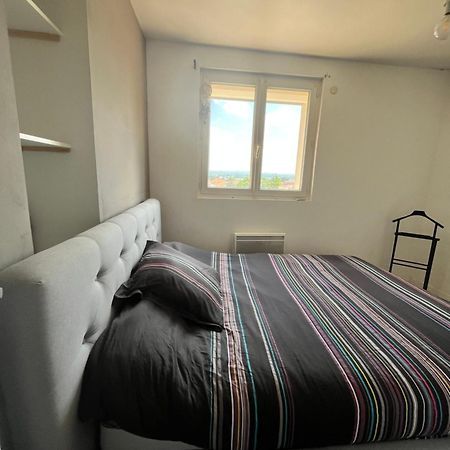 Appartement - Roanne Bagian luar foto