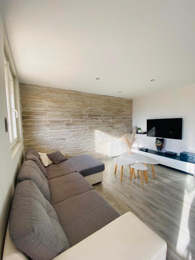 Appartement - Roanne Bagian luar foto