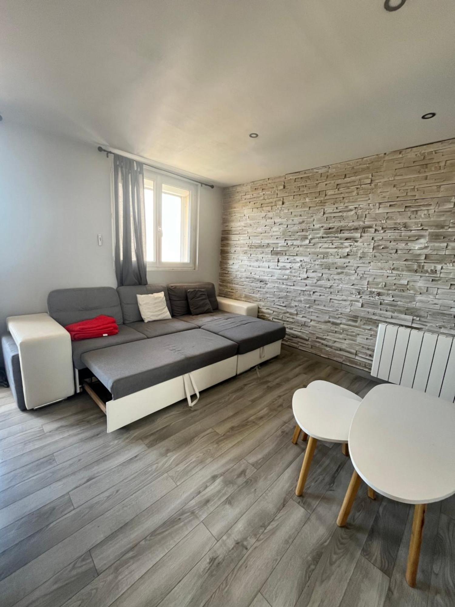 Appartement - Roanne Bagian luar foto